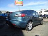 EEC Motors - 2011 Mazda Mazda3 Auto LOW Kms LOW FINANCE