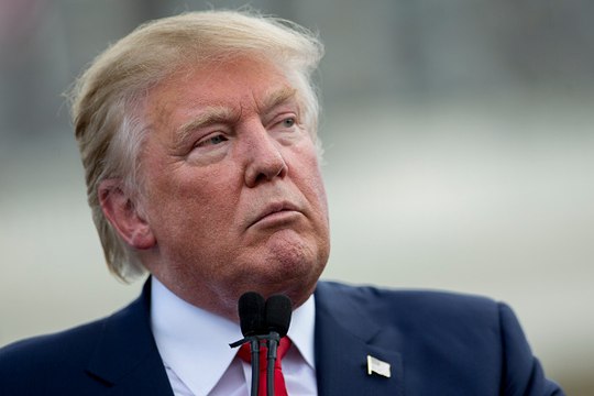 Donald Trump rolls back insults of Carly Fiorina