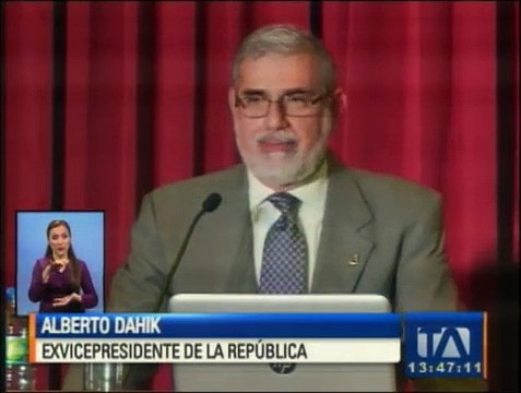 Exvicepresidente Alberto Dahik realizó un análisis de la crisis económica en Ecuador