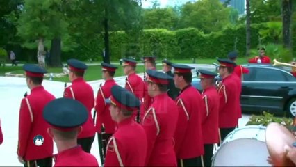 EDI RAMA BOJKOTON PRESIDENTEN E KOSOVËS