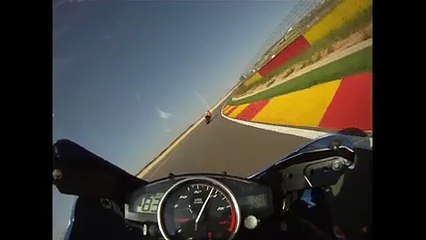 Motorland Aragon Onboard R6 Day 2 with Simon Crafar Instruction May 2010 Part 1