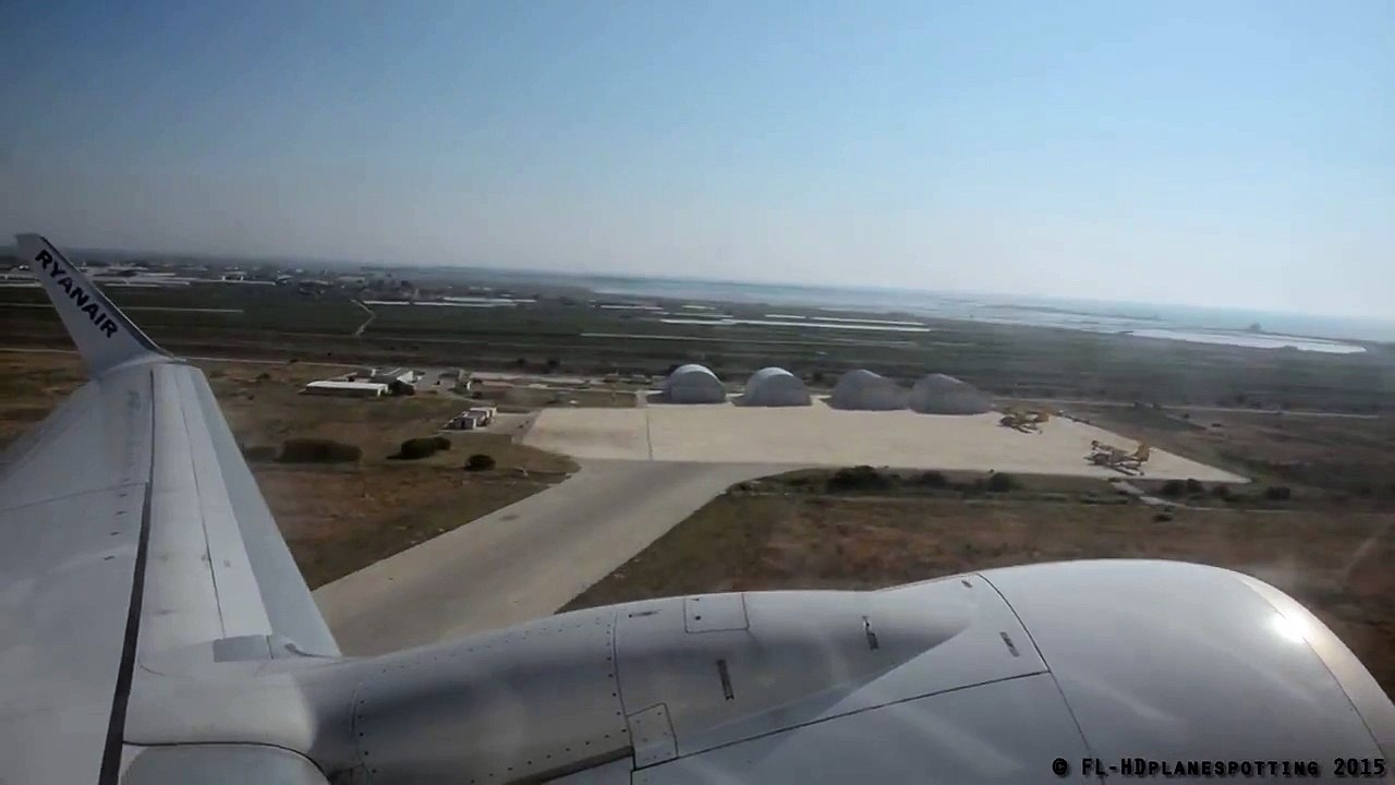 Onboard Ryanair FR8641 - TPS to BVA - Seat 14 A - Boeing 737-800 - EI-EFL