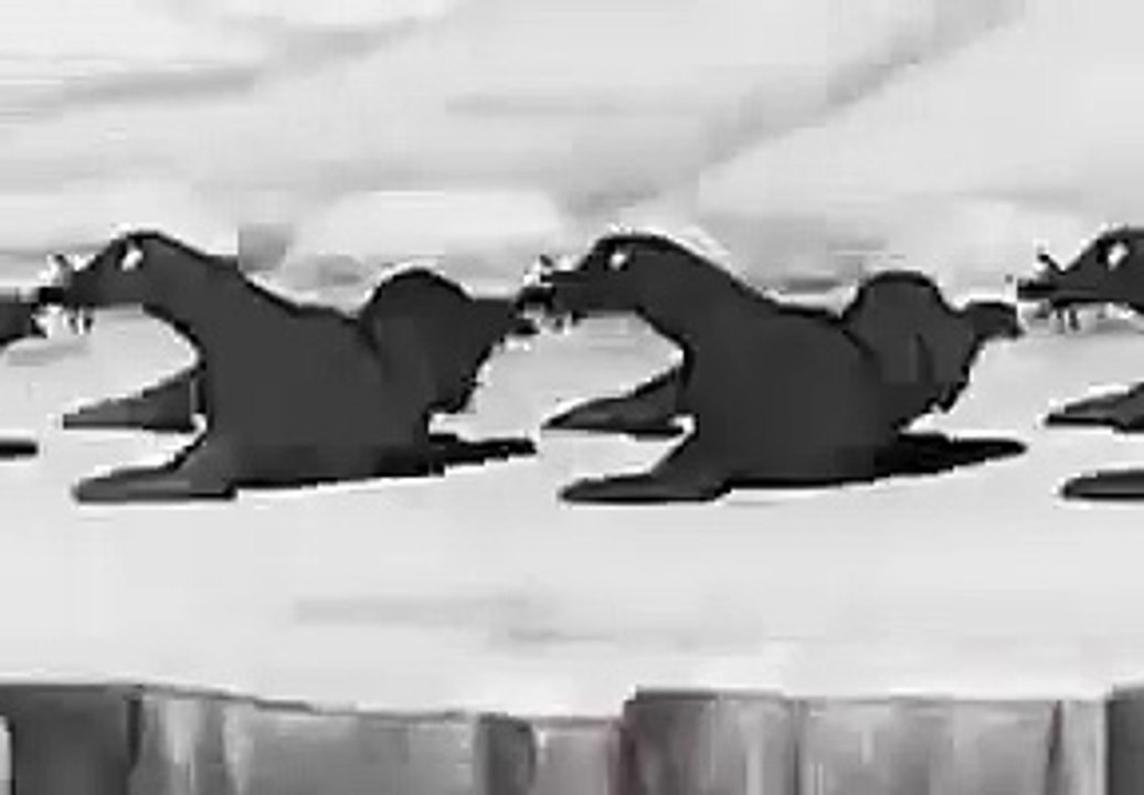 10 Arctic Antics 1930   Silly Symphony