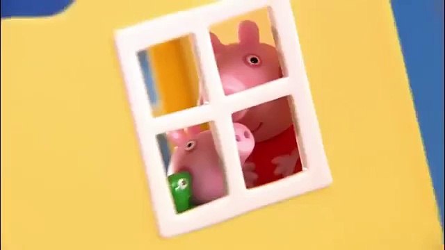 Zabawka ŚWINKA PEPPA Rozkładany DOMEK DELUXE 4 Figurki TV