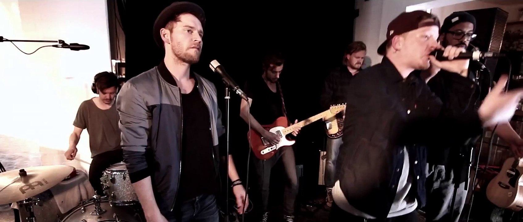 Nico Suave feat Johannes Oerding & Samy Deluxe - Walking