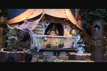 Great Wolf Lodge Clocktower Show Part 1 of 2