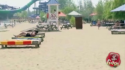 Just for laugh gags- beach prank
