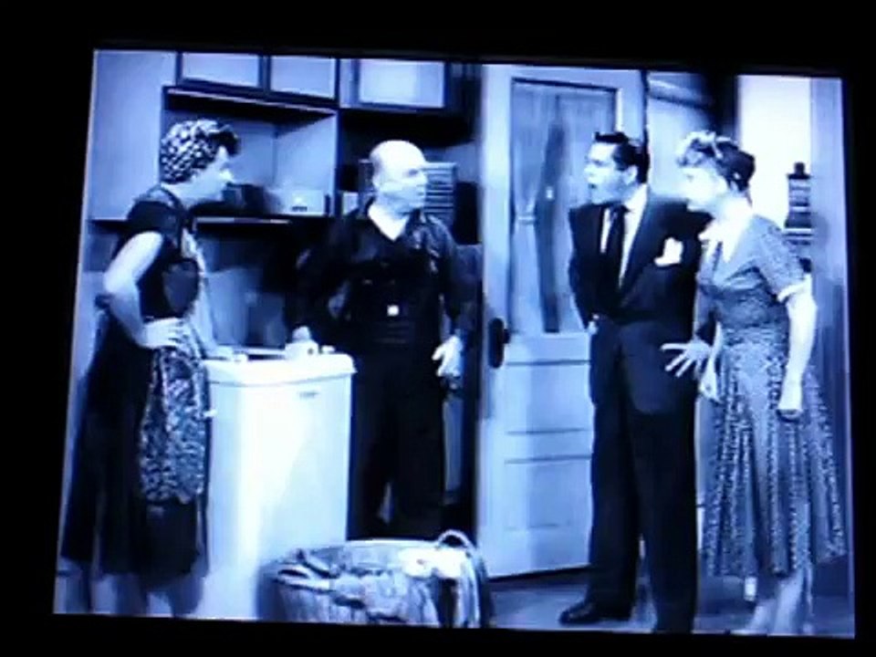 I Love Lucy - German Version (Hilarious!)