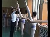 Beijing Dance Academy traditional dancing class