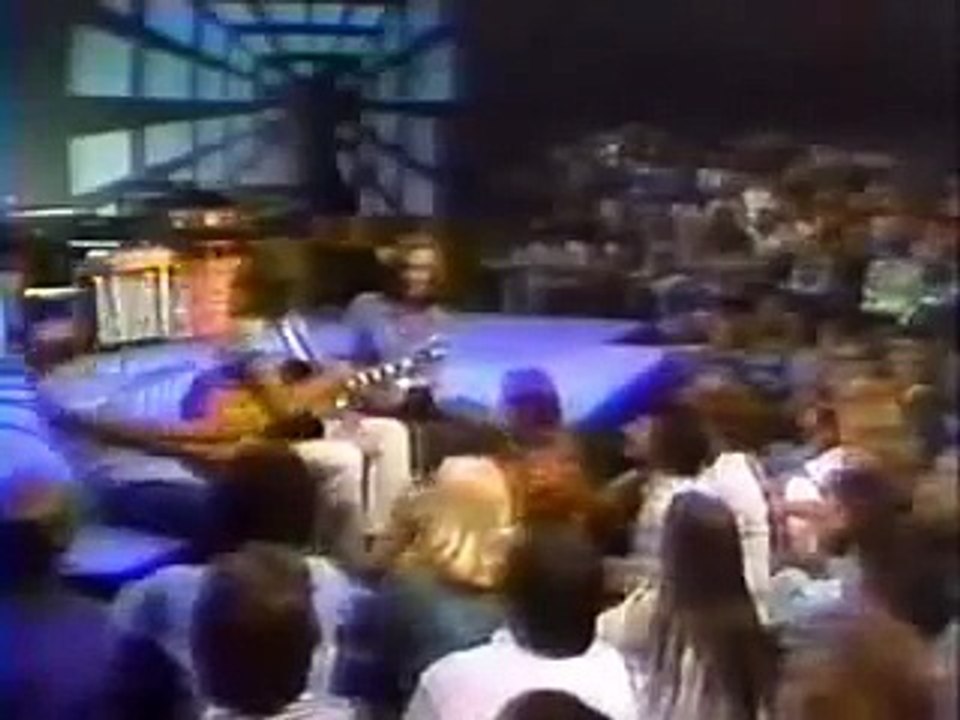 Bee Gees - Nights on Broadway