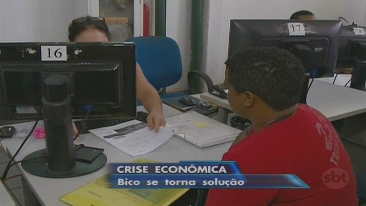Brasileiros fazem ’bicos’ para complementar a renda