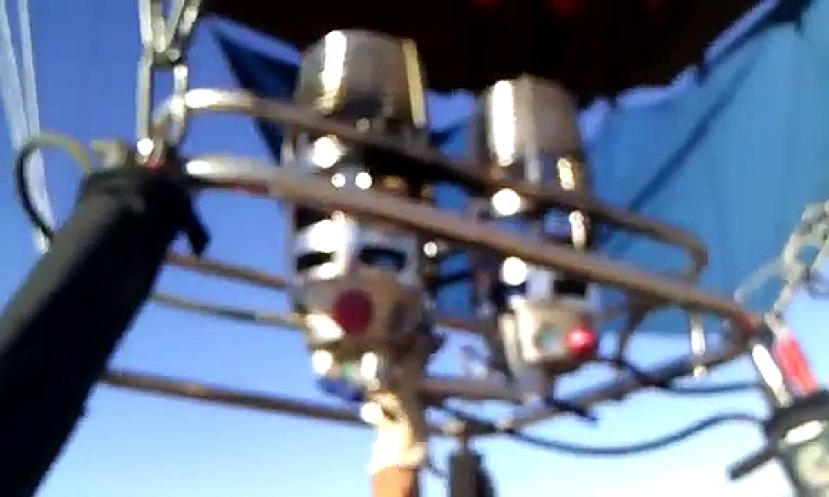 Kims breezy hot air balloon landing