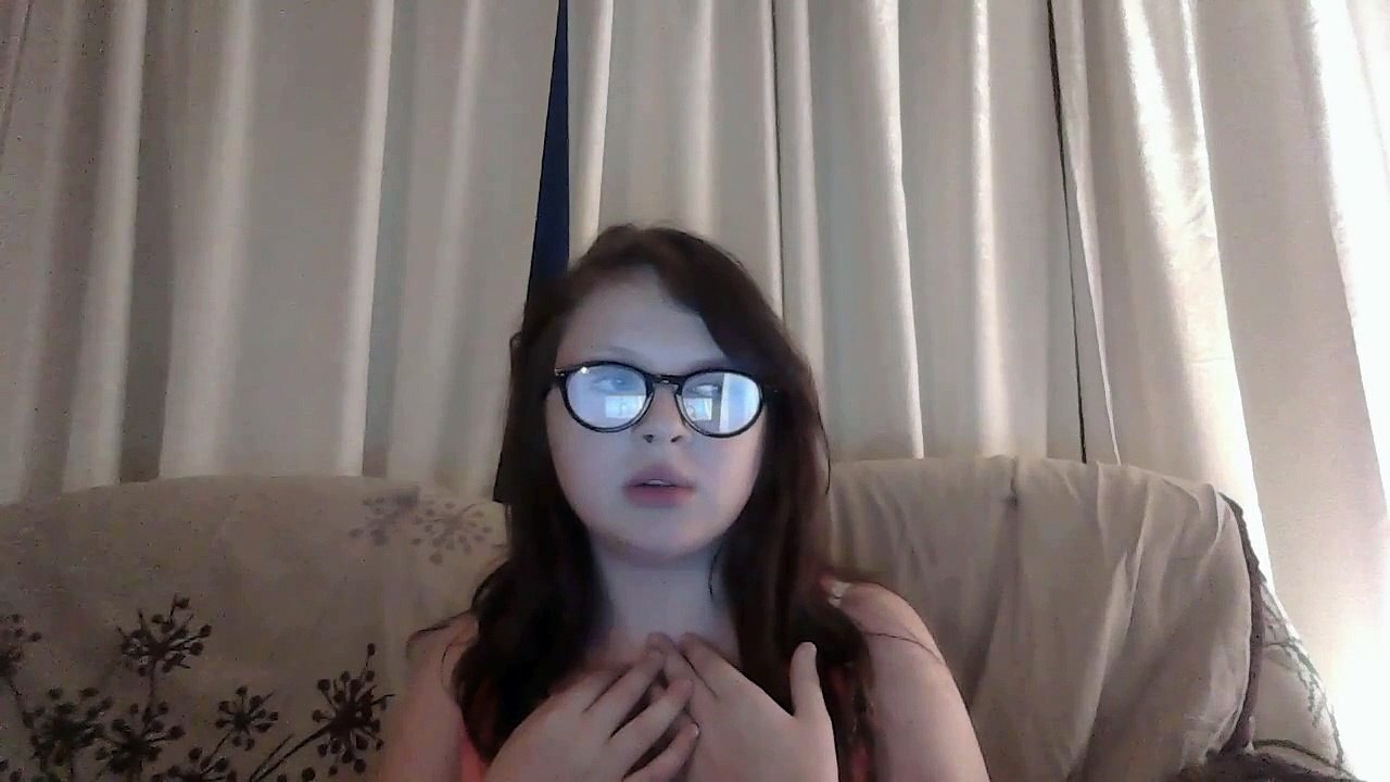 SINGING BY CUTE CUDDLY GIRL