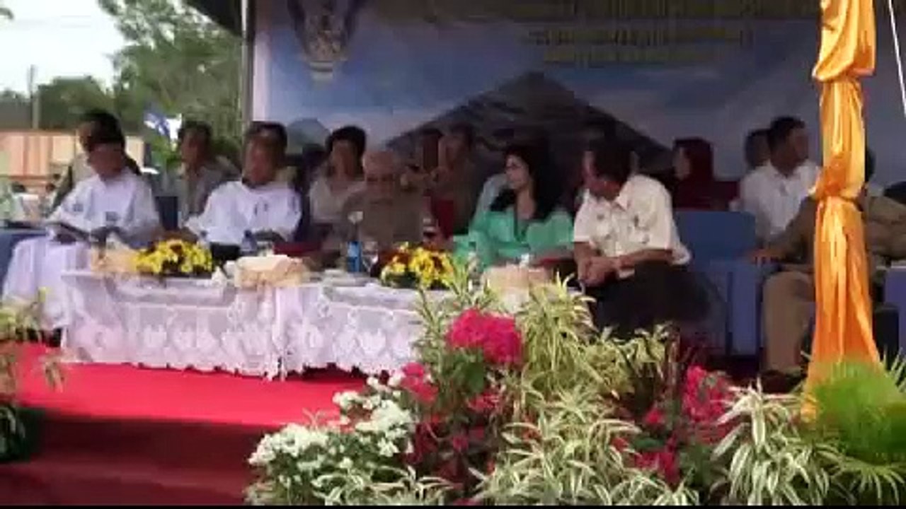 Perasmian Bangunan Baru Gereja Sts. Peter & Paul Mukah 09 April 2011 - Part 7.mp4