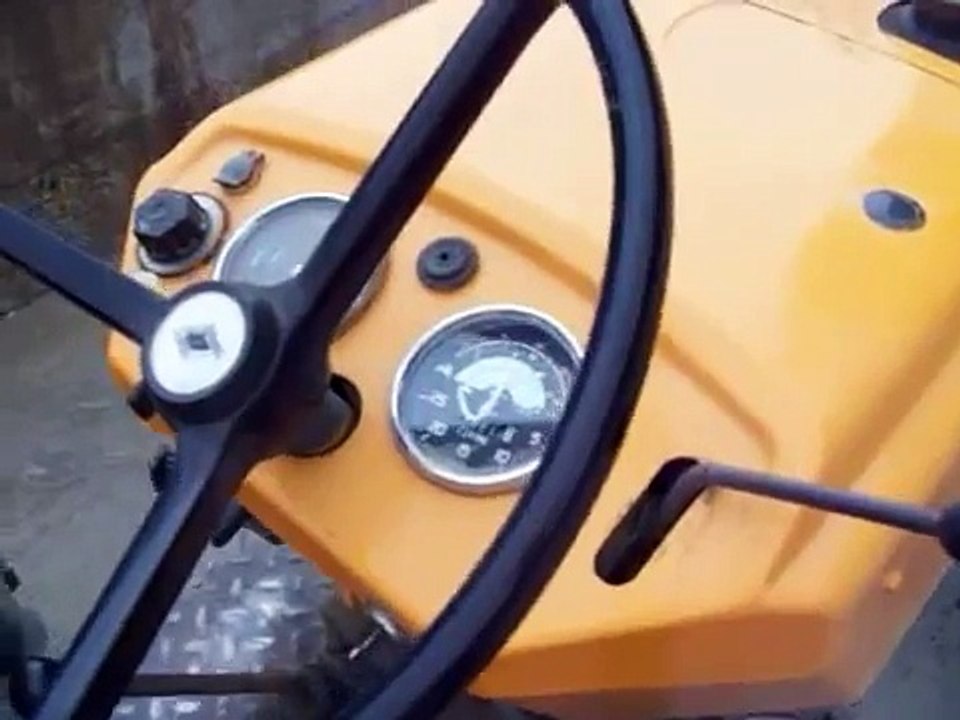 RARE MODEL - Renault 551s tractor walkaround