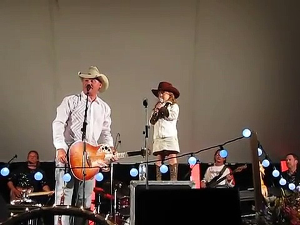 janyka festival country val des bois 2008 avec irvin blais