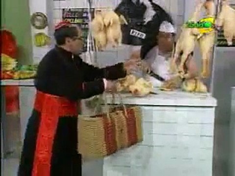 Monseñor Cipriano y Monaguillo Arturito van de compras al Mercado. 1de2 [El Especial del Humor]