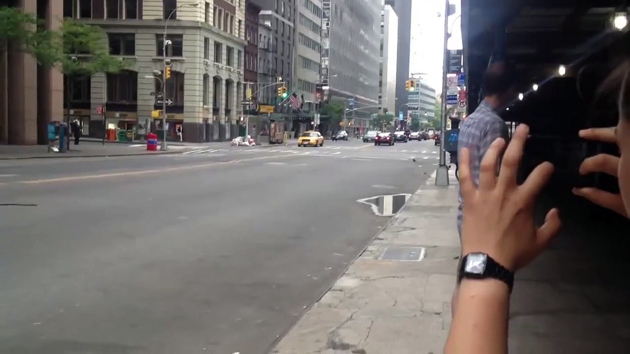 Ben Stiller skateboarding