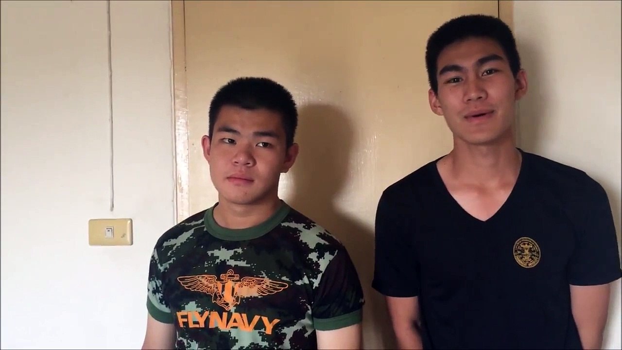 "Why do you come late"  Mickey gropus. M.610