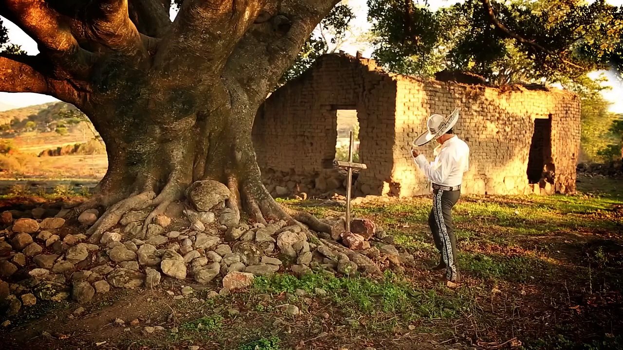 La Inolvidable Banda Agua de la Llave- No llega el Olvido