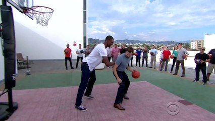 Download Video: Le joueur de NBA Chris Bosh vs. The Late Late Show Staff