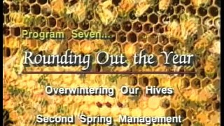 Honey Bees and Beekeeping 7.1: Overwintering hives
