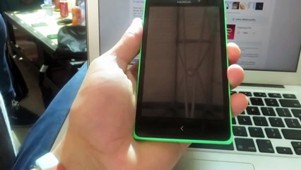 Nokia XL Android Boot-up Time [MWC 2014]