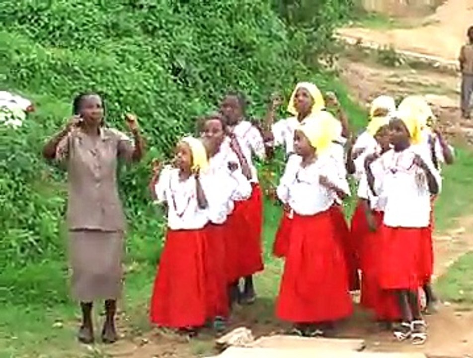 KWAYA YA MUUNGANO MT. CECILIA MWASHUMA - UTUKUFU