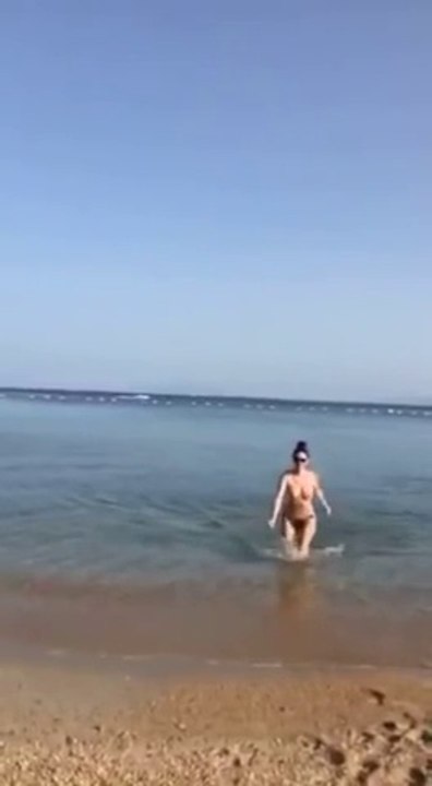 Çmendet Bleona, video nudo
