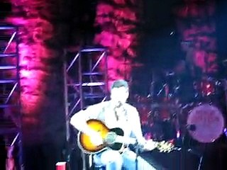 Blake Shelton & Miranda Lambert singing  "Home"