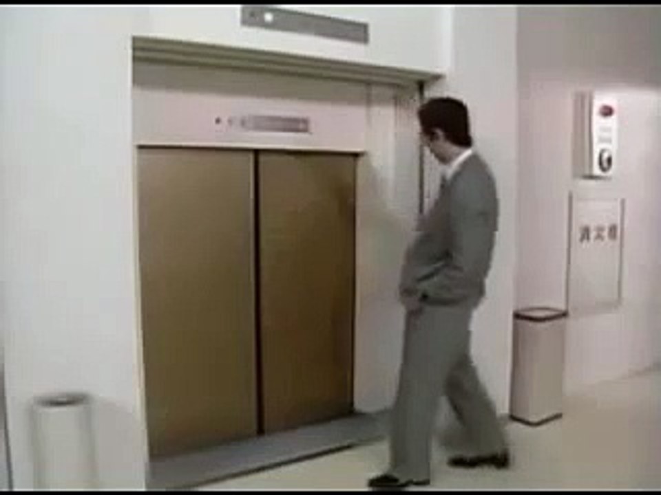 Japanese elevator prank