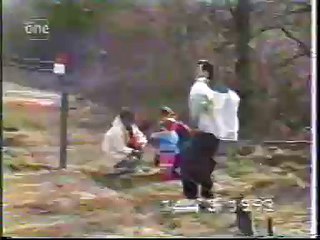 ELECTRIC FENCE (GUY GETS ZAPPED)