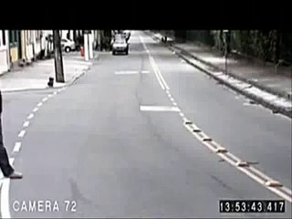 Malaikat Penyelamat Terekam CCTV 2015. Penampakan Hantu?