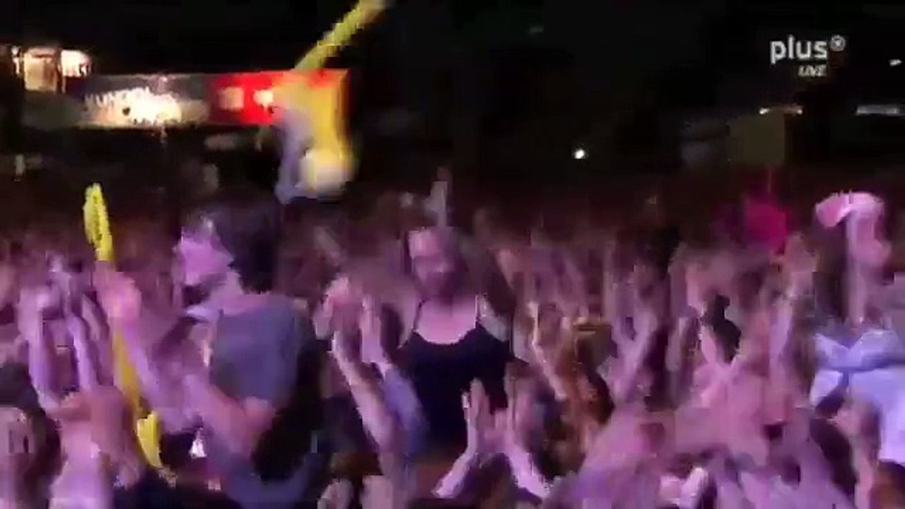 Mando Diao - Dance with somebody (HQ) LIVE @ Rock am Ring 2011