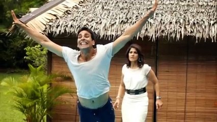 Akshay Kumar's daring stunt - jumps off from 45 ft without any life support -"Khatron Ke Kiladi"