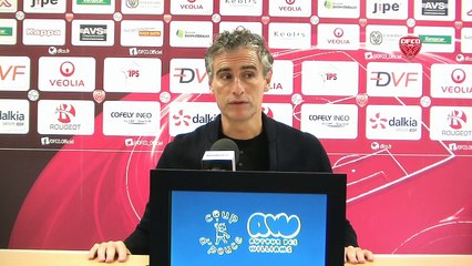 Conférence de presse d'Olivier Dall'Oglio avant Valenciennes-DFCO