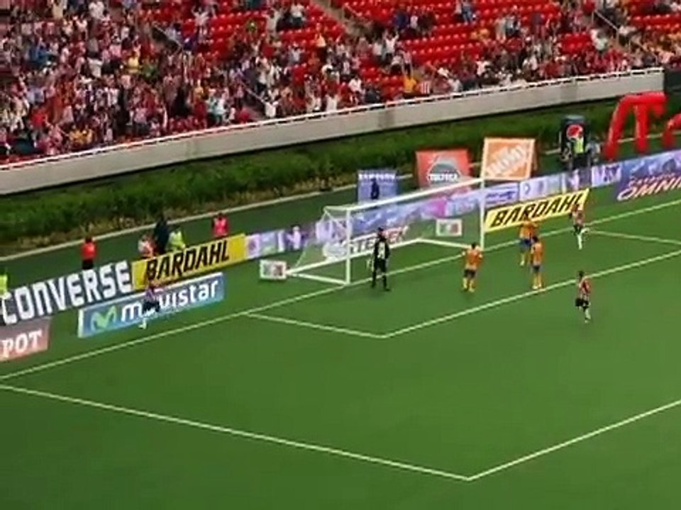 TUCA "PODEMOS REMONTAR EL 3-1 ANTE CHIVAS"