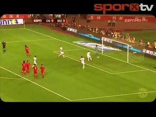 Sneijder müthiş attı, Hollanda kazandı!