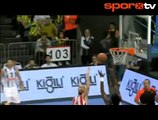 Fenerbahçe Olympiakos'u dize getirdi: 86-70