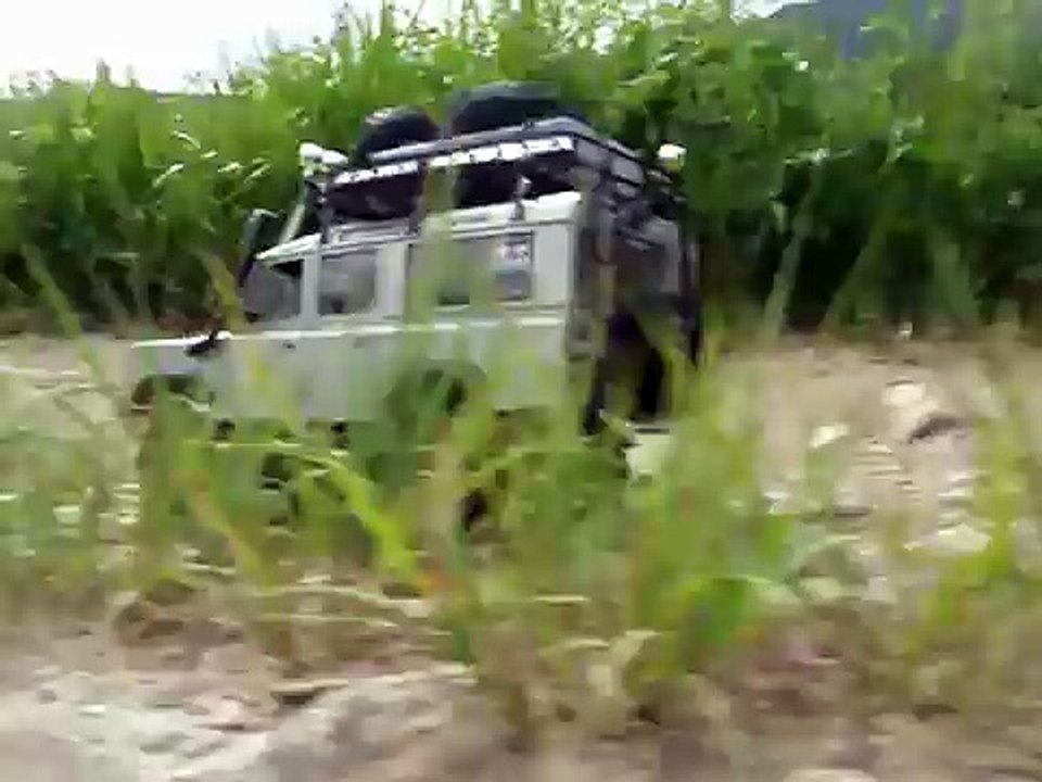 RC   LANDROVER  DEFENDER 110  "hand made"