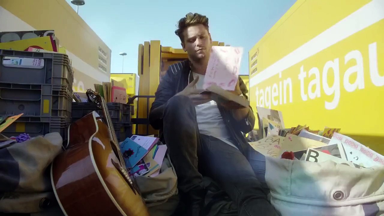 THE YELLOW TOUR avec la Poste et Bastian Baker