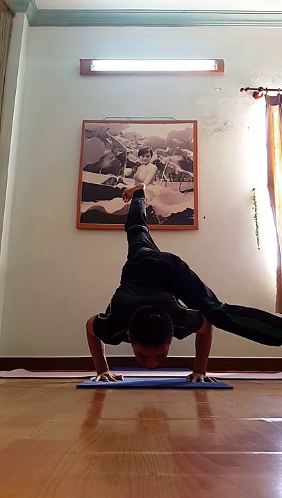 Yoga trung cấp - yoga hương Tre - thầy Hoàng Anh