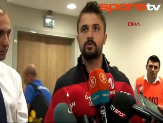 Onur Kıvrak patladı!