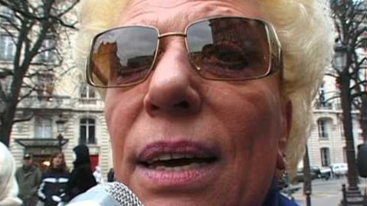 Interview with a prostitute at the demonstration against the Sarkozy laws