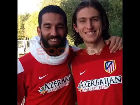 Arda Turan takım arkadaşına Merhaba Türkiye dedirtti