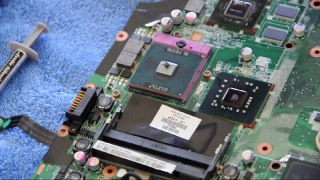 HP DV5 1134tx laptop overheating problem Part 6 applying thermal paste