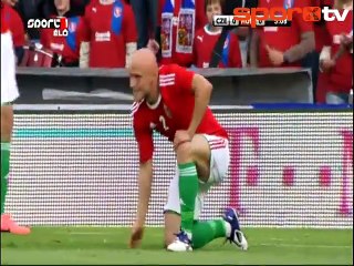 Dzsudzsak'dan inanılmaz akıllıca bir vuruş!