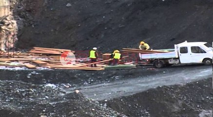 Mirditë, shpërthim në zyrat e firmës së HEC-it - Ora News- Lajmi i fundit-