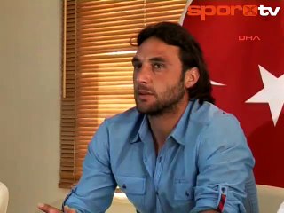 Hakan Arıkan'dan iki yıllık imza