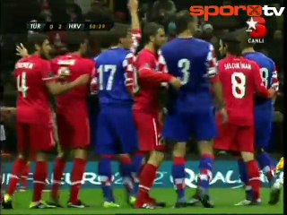 Umutları söndüren gol! | Vedran Corluka